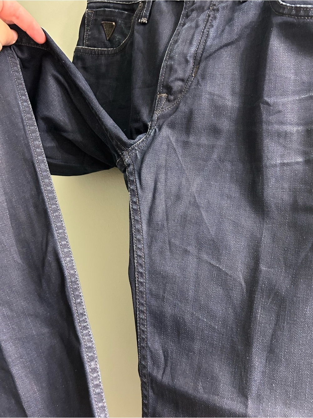 Guess men’s Robertson slim tapered coated jeans luxe 32X30 - Picture 5 of 8